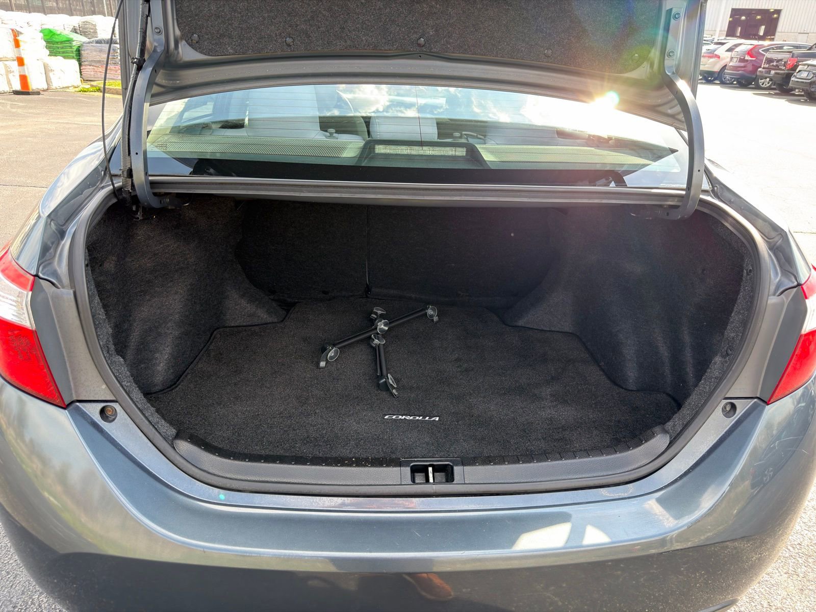 Used 2014 Toyota Corolla LE image 26