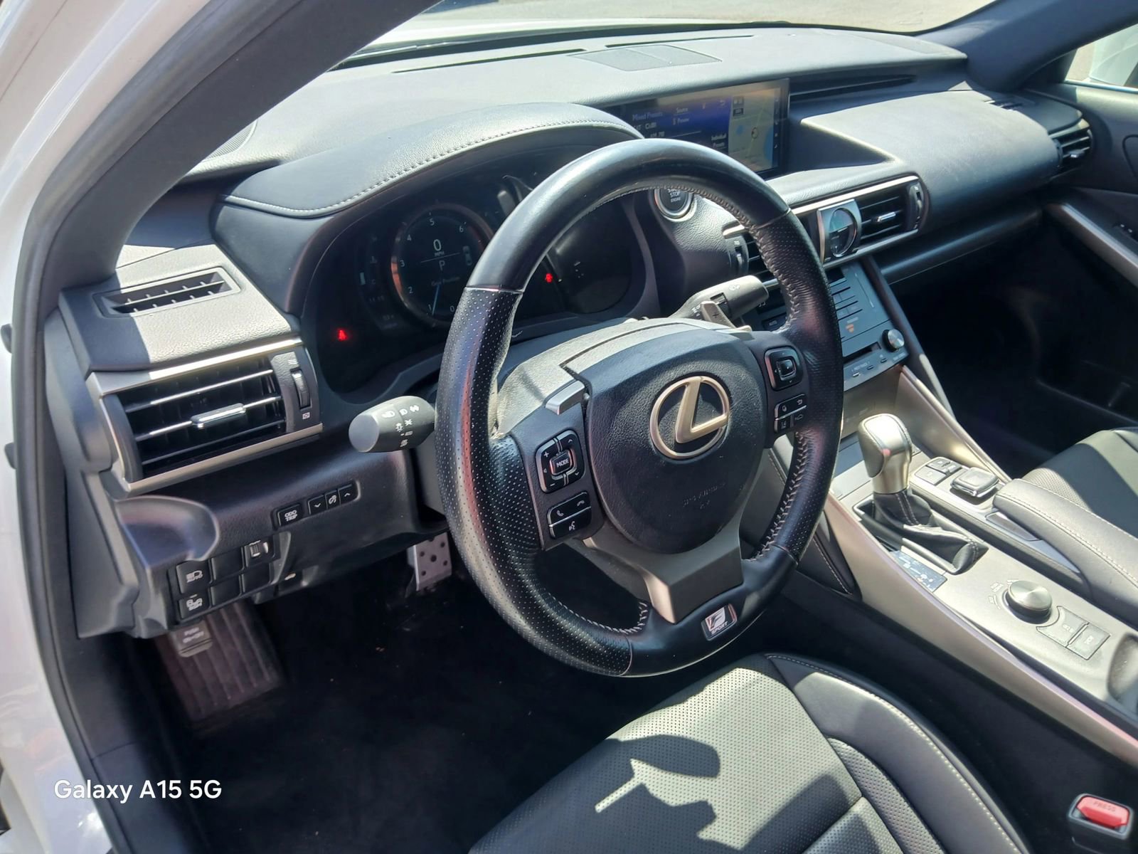 Used 2018 Lexus IS 300 F Sport w/ F Sport Package RWD image 7