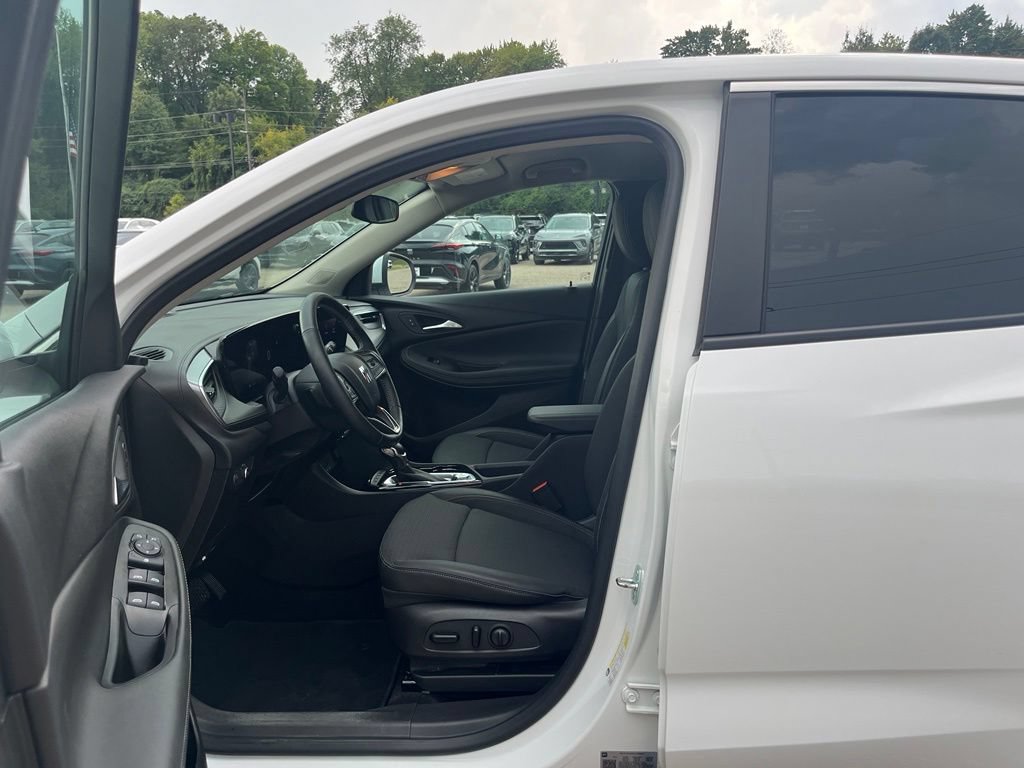 Used 2024 Buick Encore GX Preferred w/ Comfort Package AWD/4WD image 20