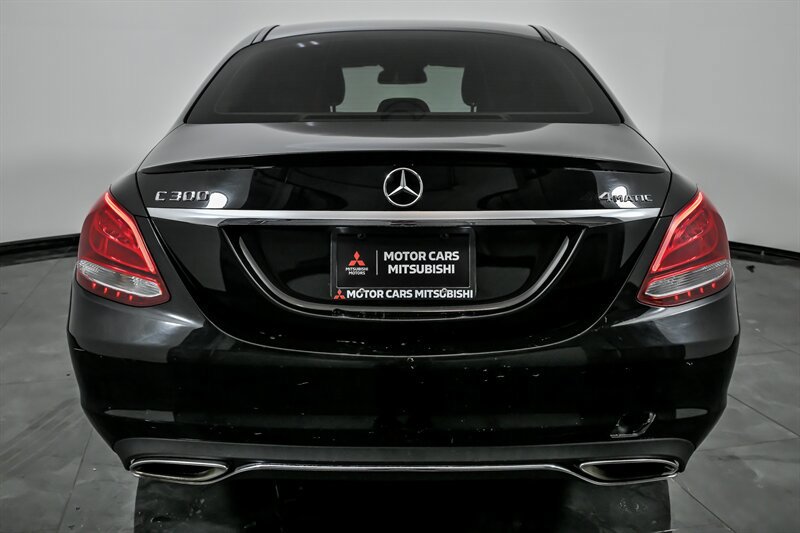 Used 2016 Mercedes-Benz C 300 4MATIC Sedan image 9