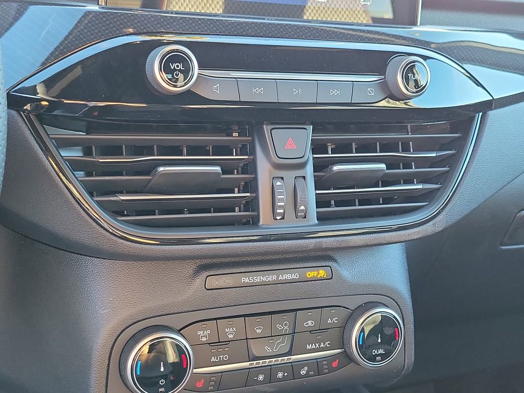 New 2026 Ford Escape ST-Line w/ Cold Weather Package image 28