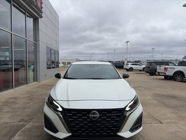 Certified 2025 Nissan Altima 2.5 SR image 6