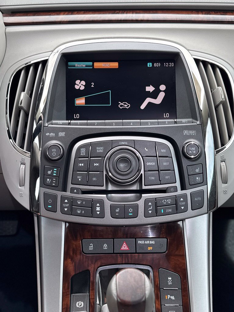 Used 2010 Buick LaCrosse CXS FWD image 16