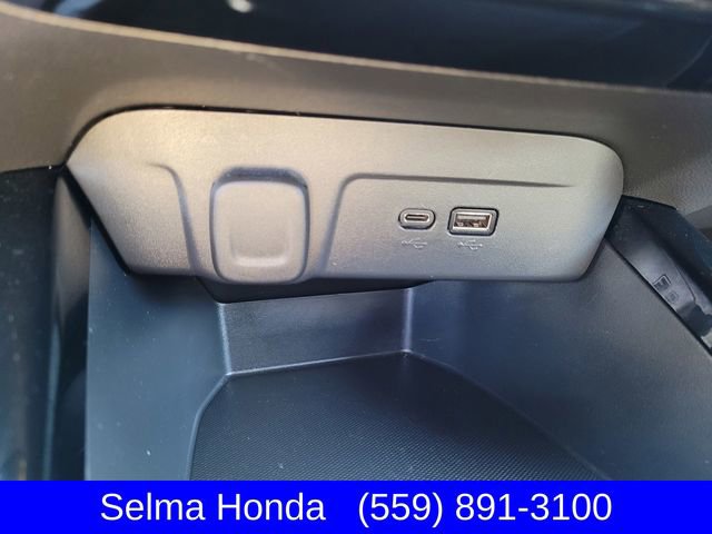 Used 2024 Chevrolet Trax RS image 21