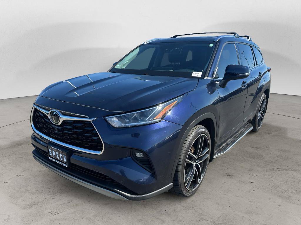 Used 2022 Toyota Highlander Platinum AWD/4WD image 1