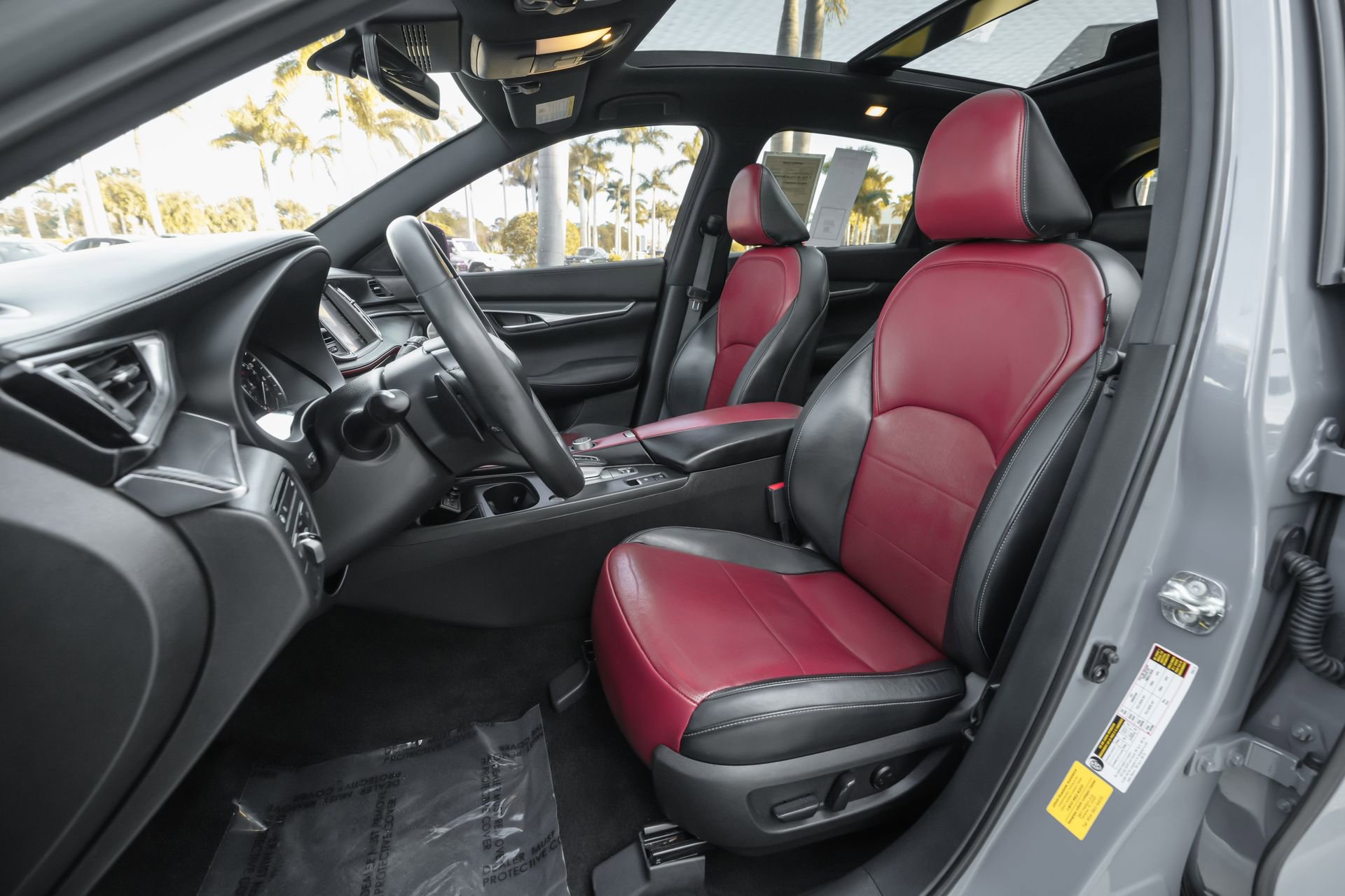 Used 2023 INFINITI QX50 Sport image 7