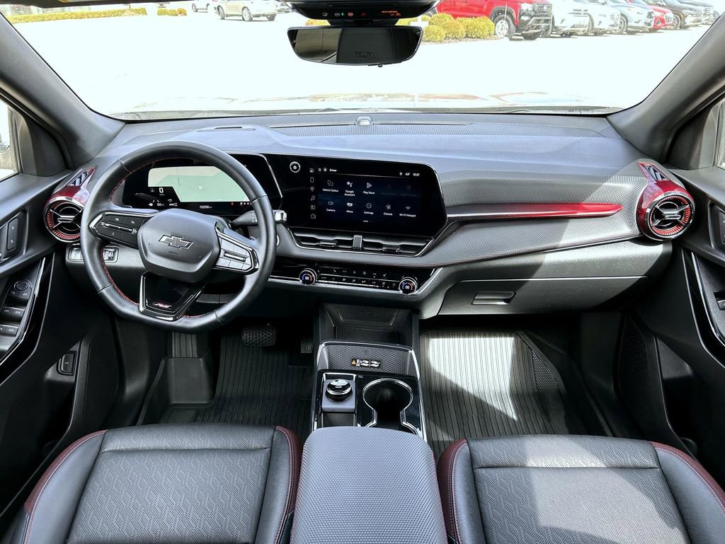 Used 2025 Chevrolet Equinox RS w/ Safety and Technology Package image 12