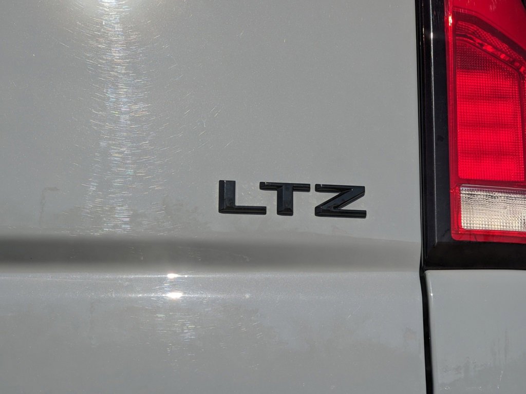Used 2024 Chevrolet Silverado 2500 LTZ w/ LTZ Plus Package image 28