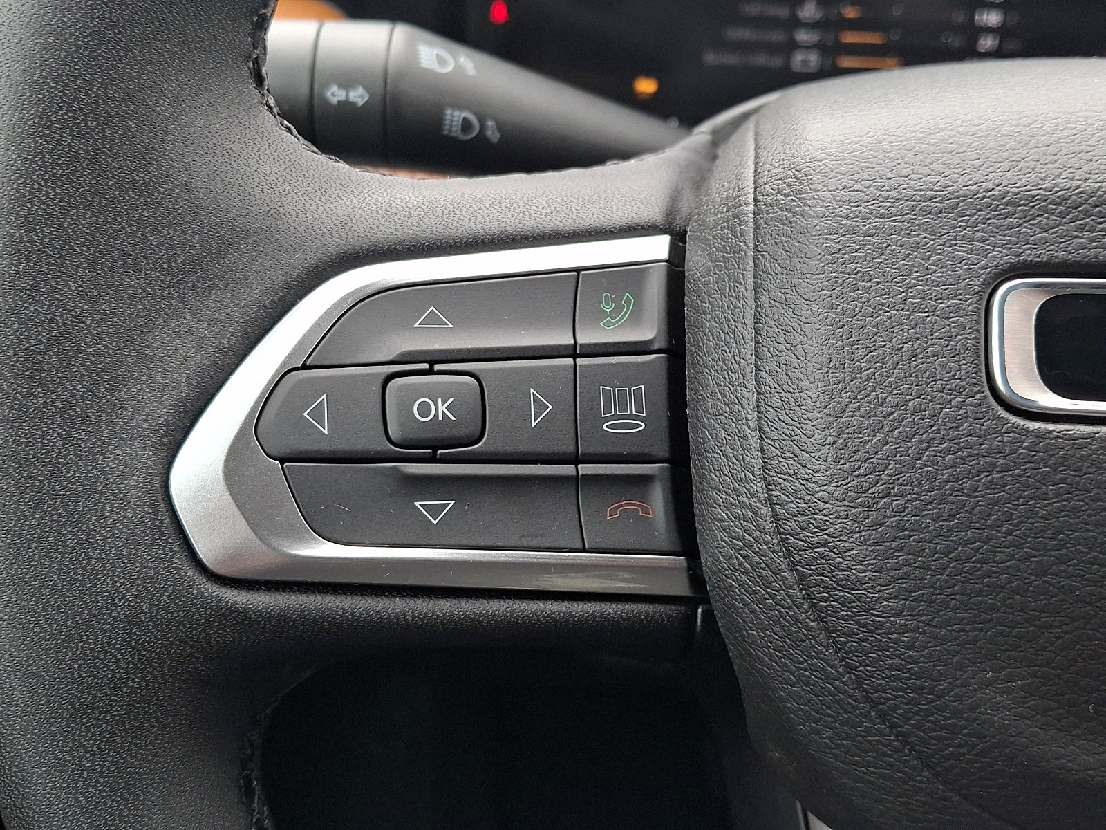 Certified 2024 Jeep Compass Limited w/ Elite Group AWD/4WD image 21