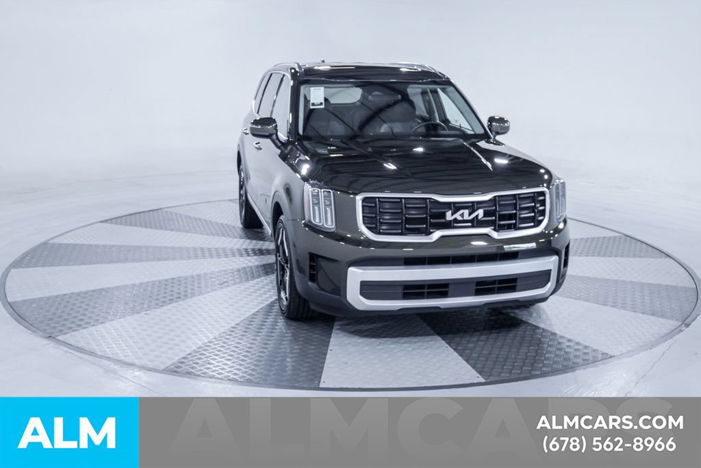Used 2024 Kia Telluride S w/ S Sunroof Package FWD image 15
