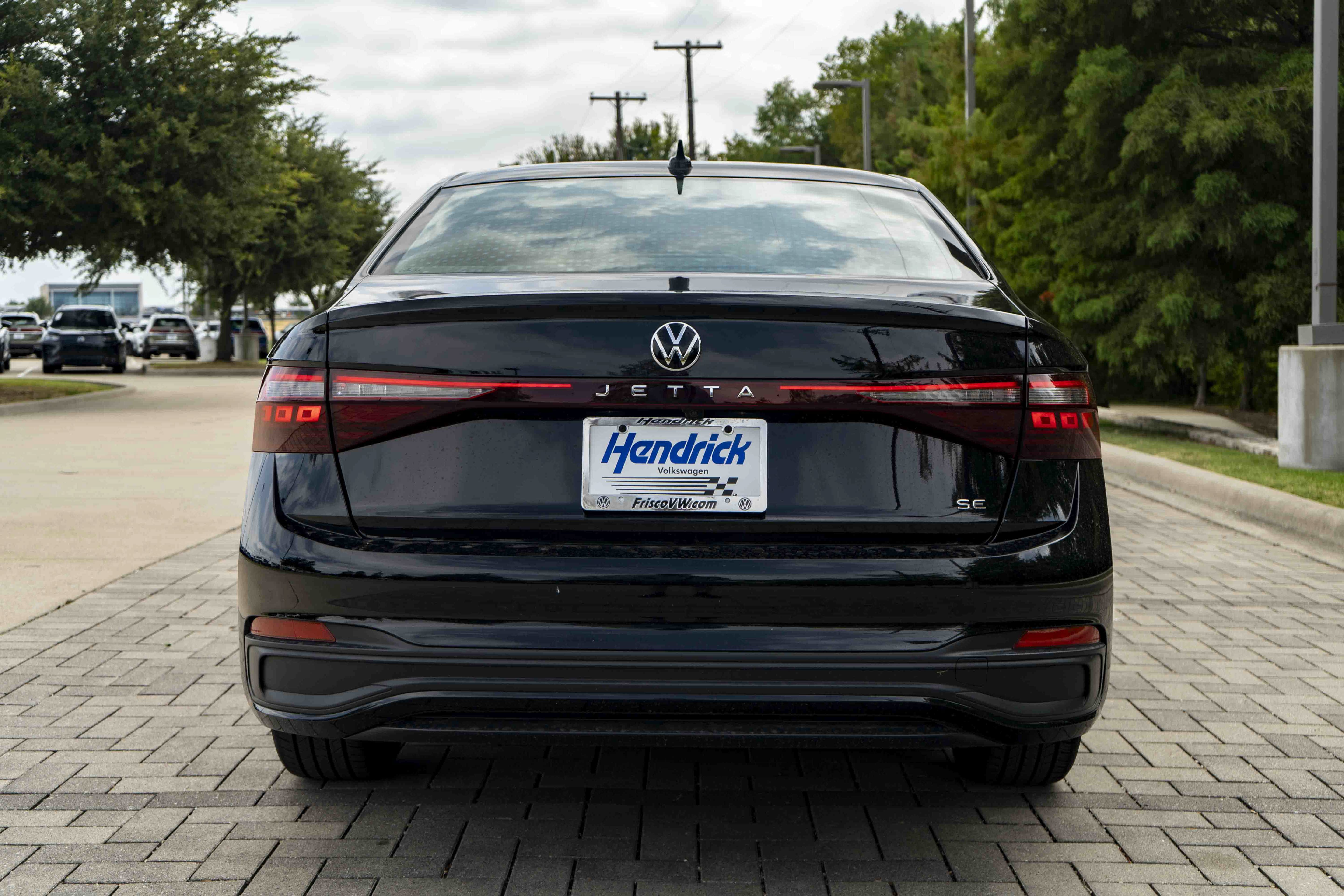 Certified 2026 Volkswagen Jetta SE w/ Black Wheel Package FWD image 7