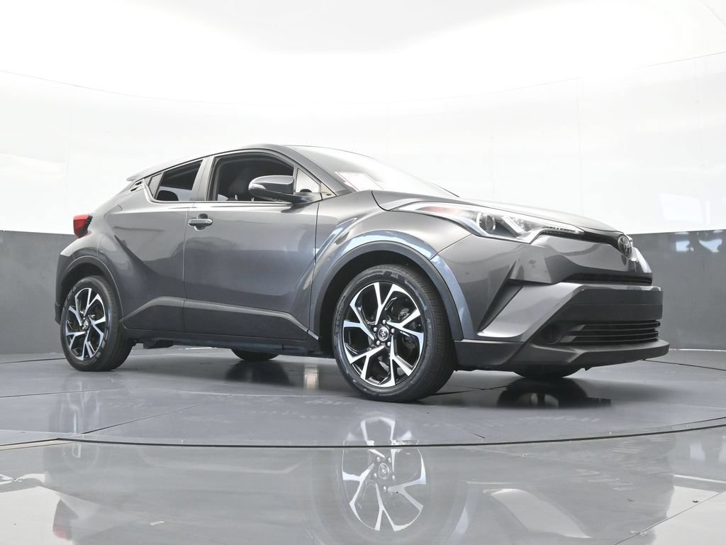 Used 2019 Toyota C-HR XLE FWD image 53