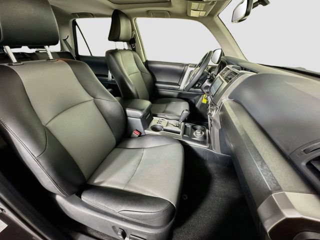 Used 2018 Toyota 4Runner SR5 Premium AWD/4WD image 30