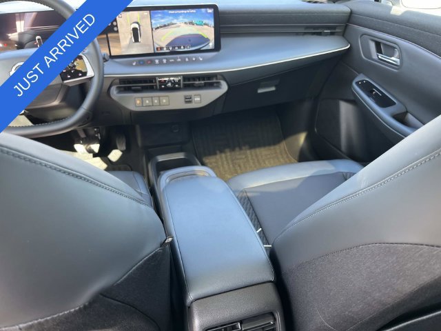 Used 2026 Nissan Leaf Platinum+ w/ Cargo Package (Platinum+) FWD image 14
