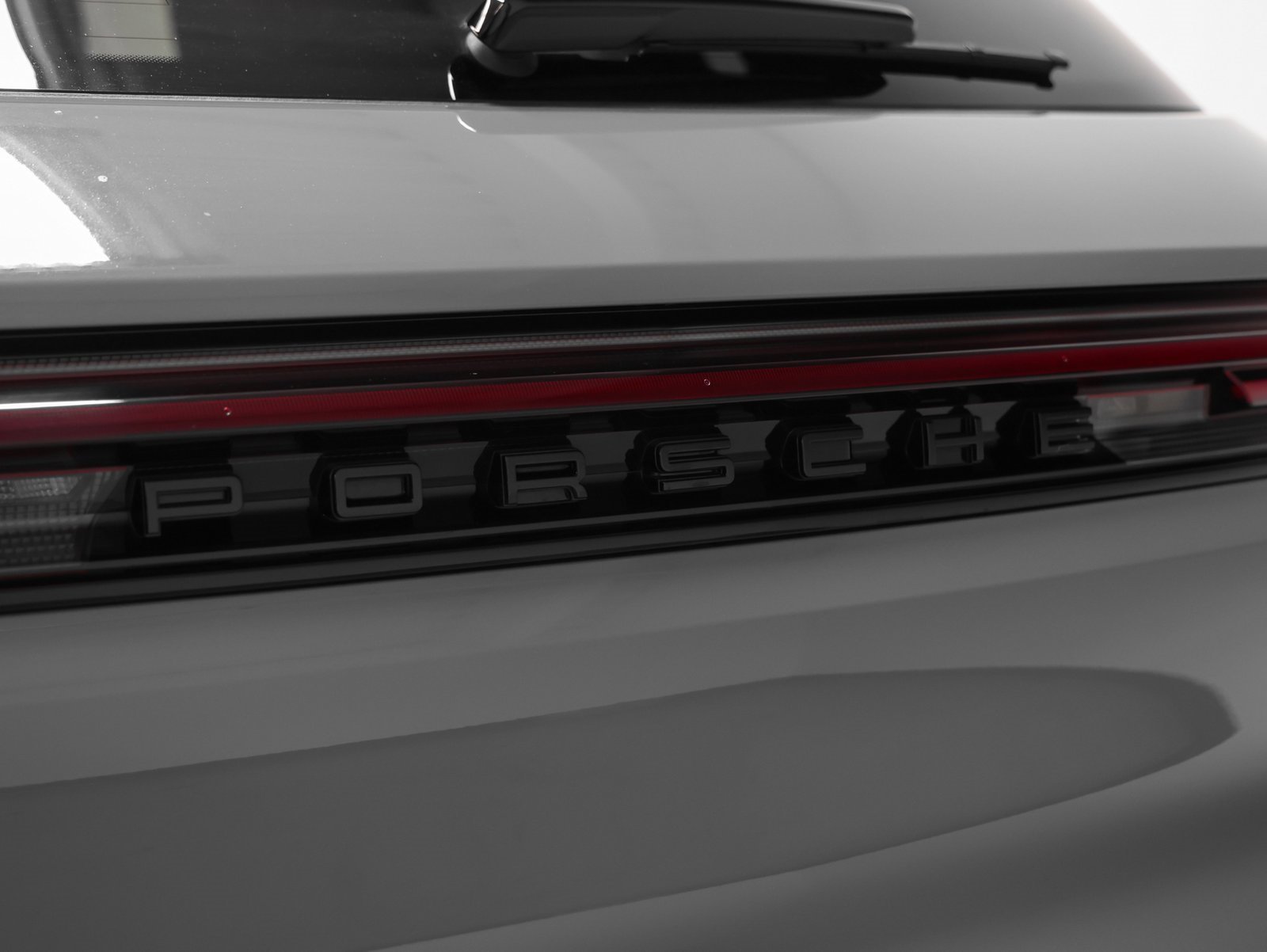 Used 2025 Porsche Cayenne image 17