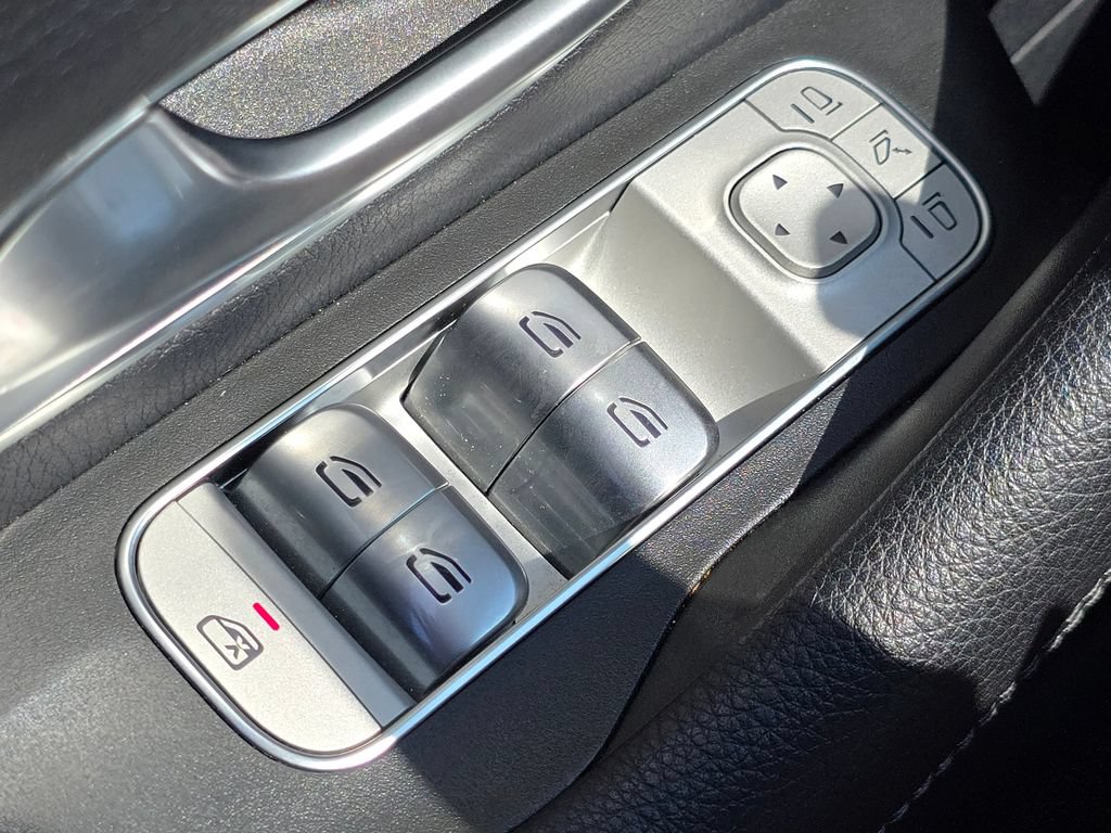 Certified 2024 Mercedes-Benz GLS 450 4MATIC image 31