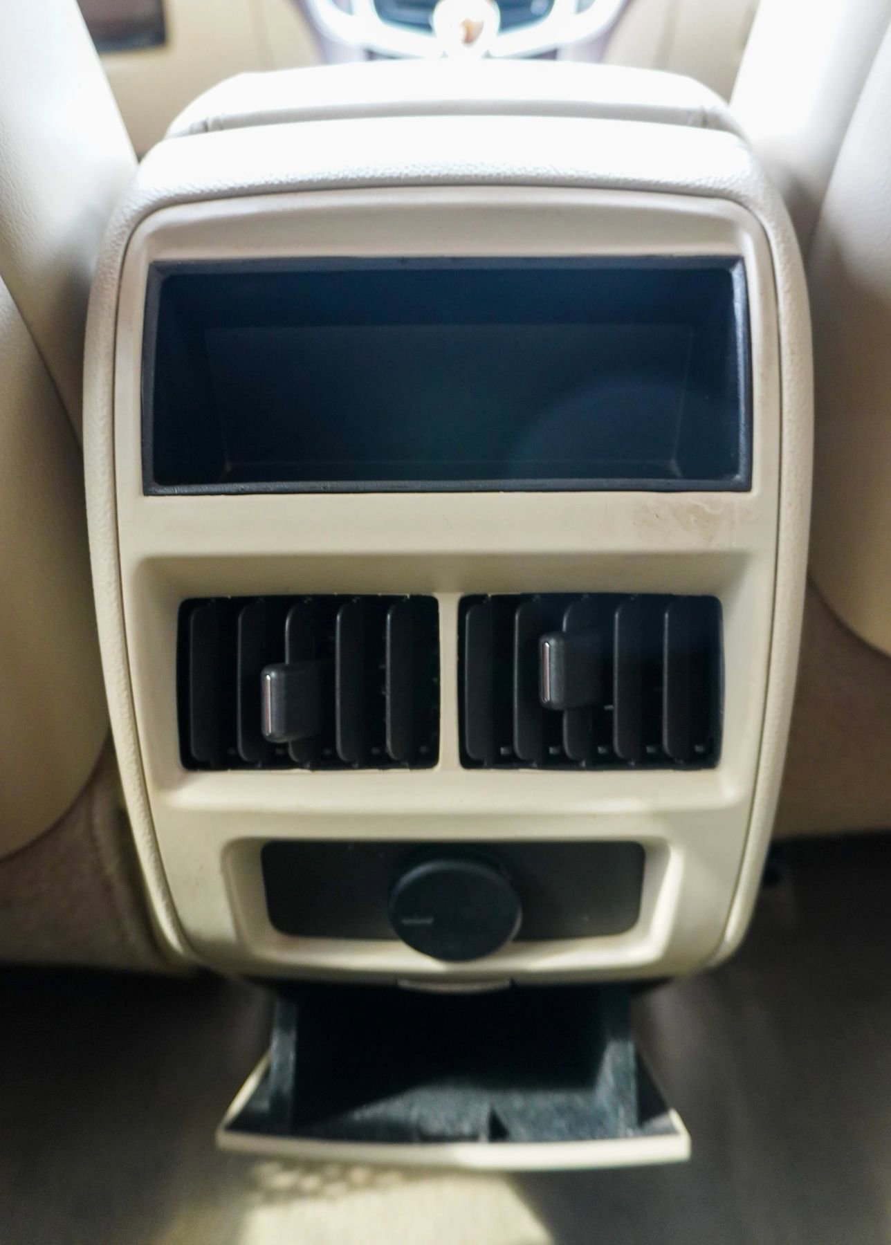 Used 2016 Cadillac SRX Luxury w/ Driver Awareness Package image 23