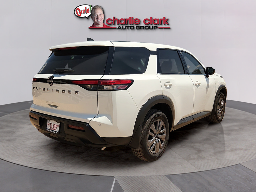 Used 2026 Nissan Pathfinder S FWD image 5