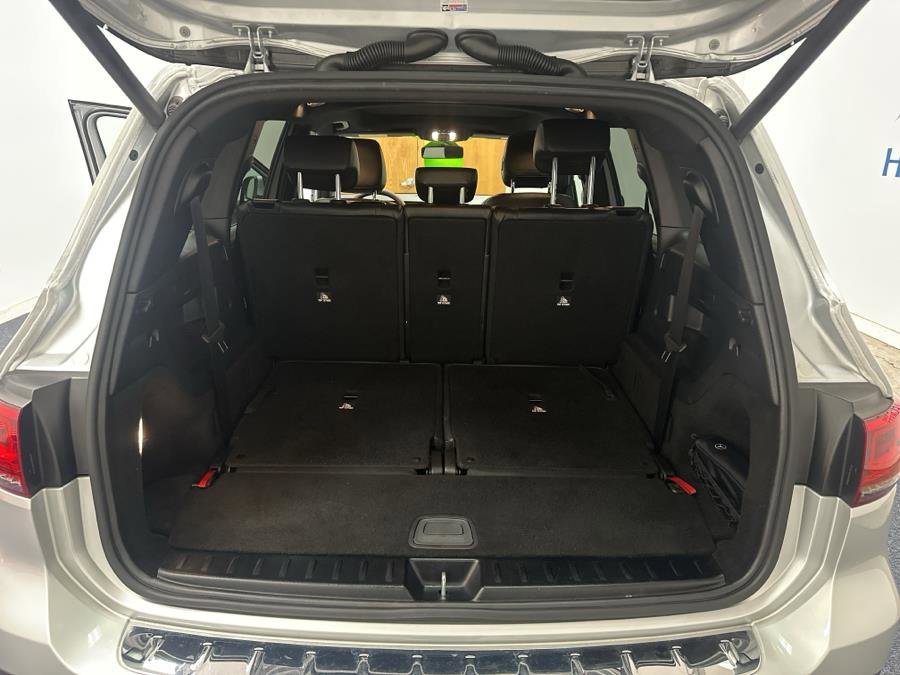 Used 2020 Mercedes-Benz GLB 250 4MATIC w/ Premium Package image 12