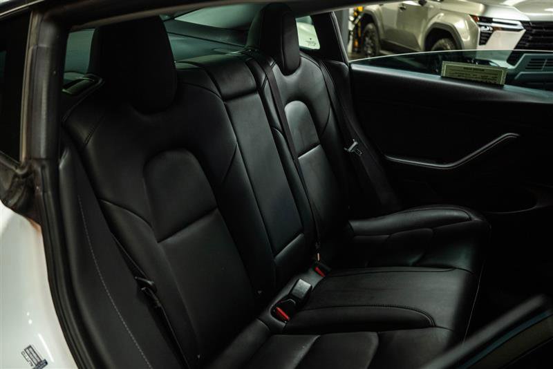 Used 2018 Tesla Model 3 Long Range image 11