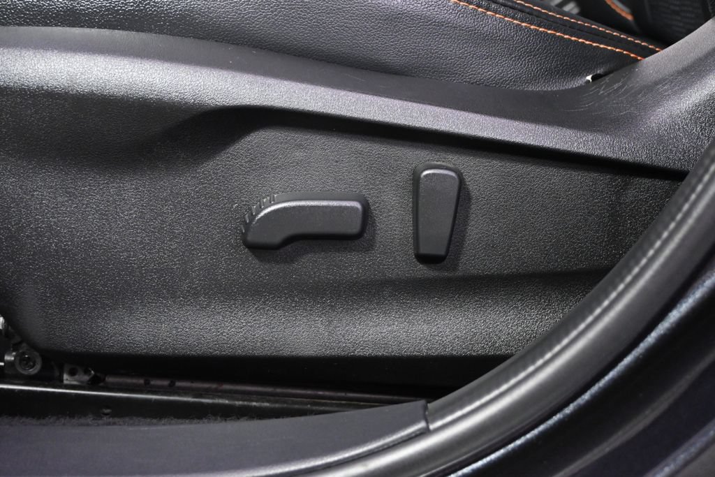 Used 2019 Subaru Crosstrek 2.0i Limited w/ Moonroof Package w/Navigation AWD/4WD image 14