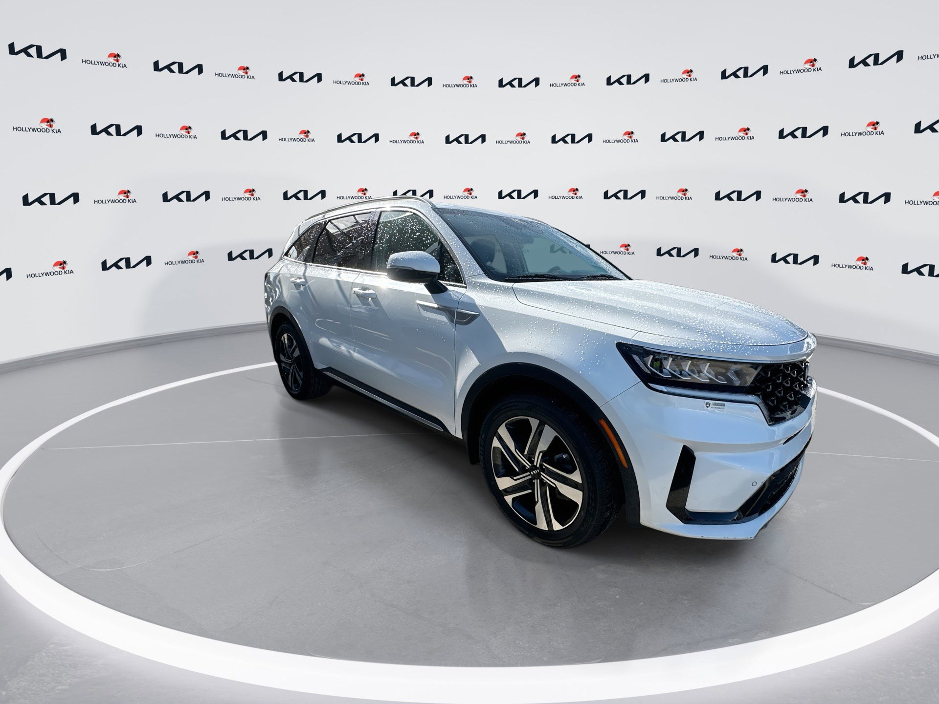 Used 2022 Kia Sorento EX image 2