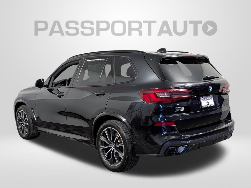 Used 2023 BMW X5 xDrive40i w/ Executive Package AWD/4WD image 3