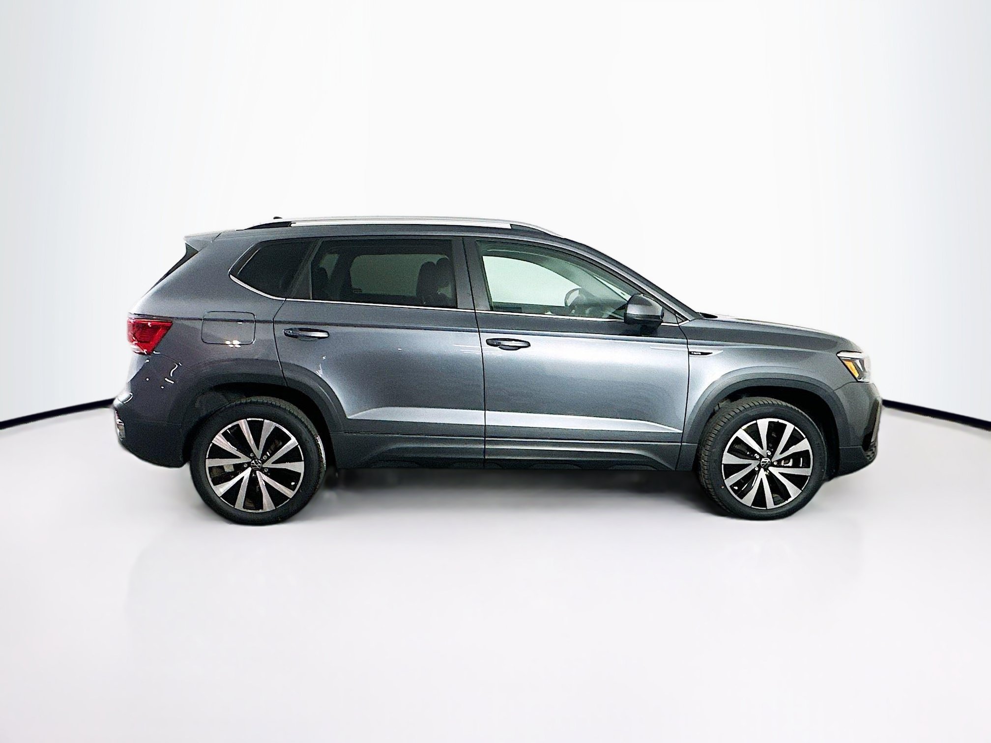 Used 2022 Volkswagen Taos SE FWD image 10