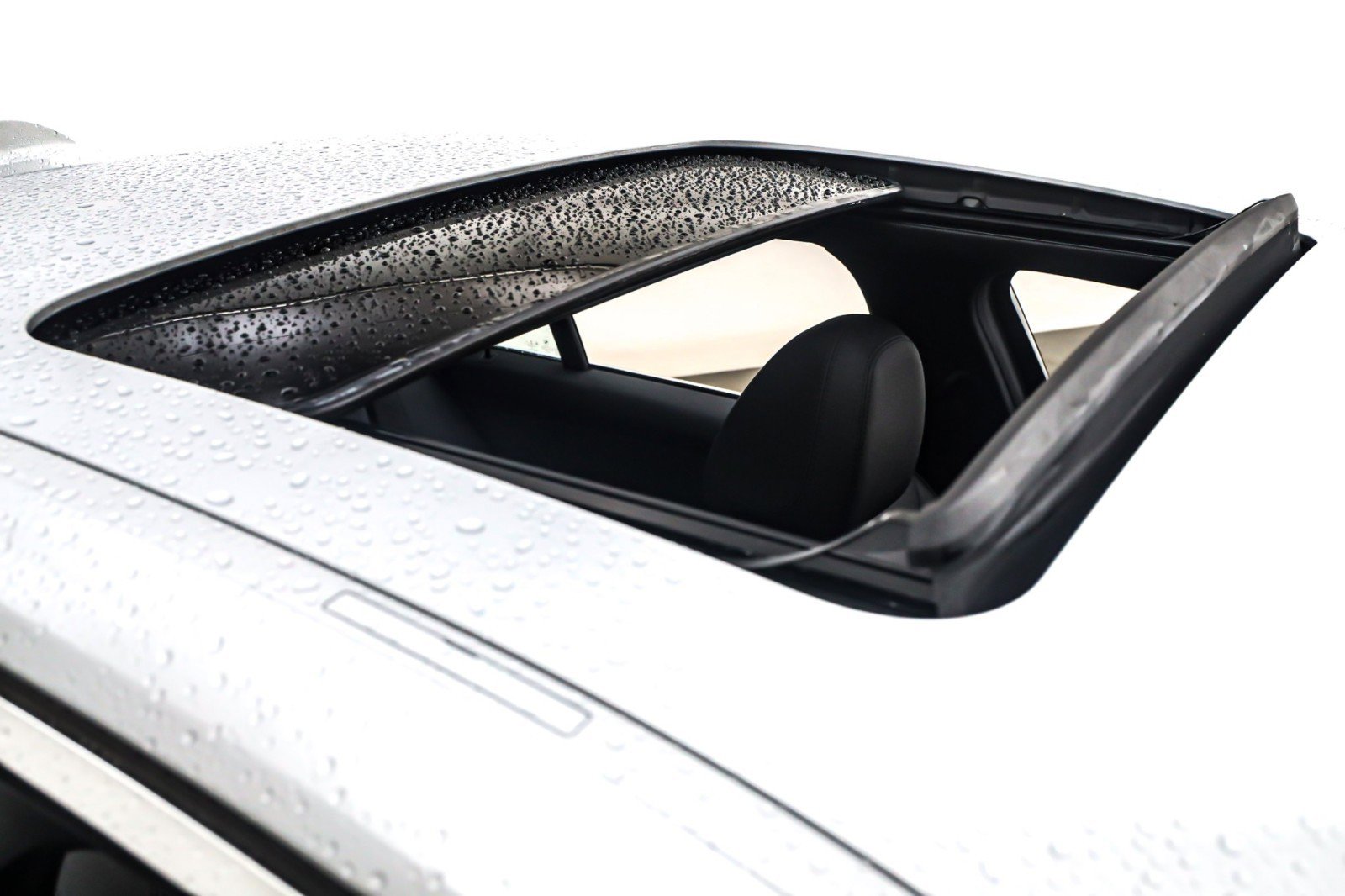 Used 2019 BMW 330i Sedan w/ Convenience Package image 21