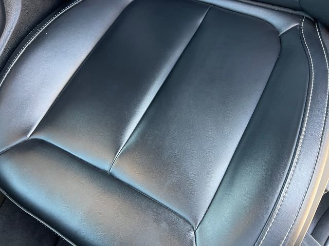 Used 2024 Jeep Grand Cherokee L Limited w/ Black Appearance Package image 14