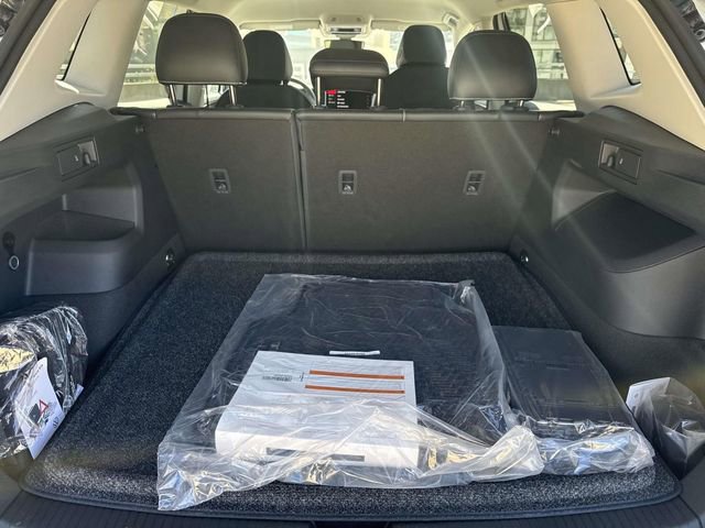 New 2026 Volkswagen Tiguan SE image 5