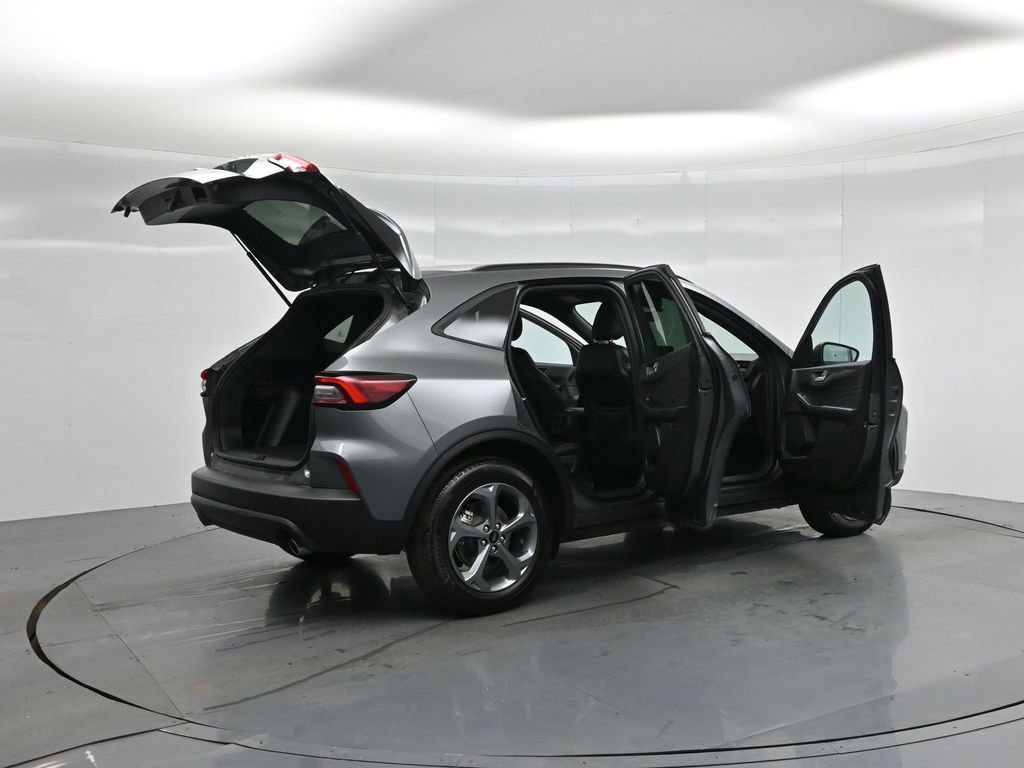 Certified 2025 Ford Escape ST-Line image 6