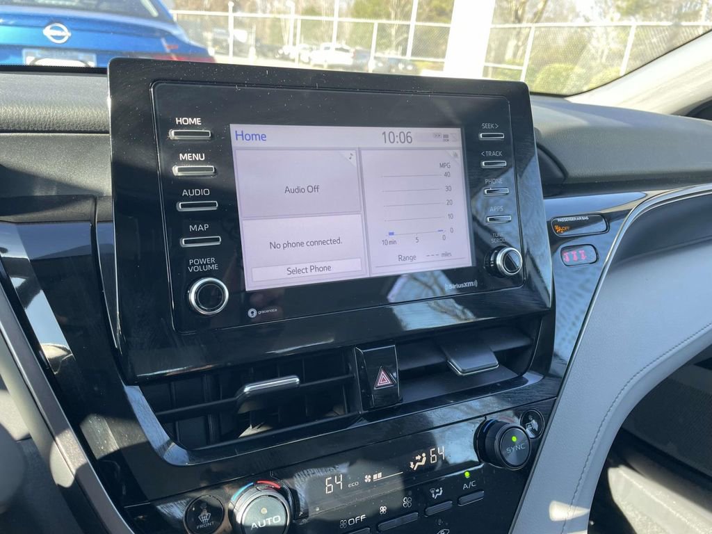 Used 2024 Toyota Camry SE image 38