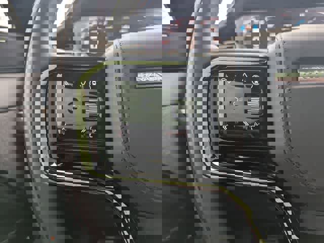 Used 2025 Land Rover Range Rover Sport Dynamic SE image 22