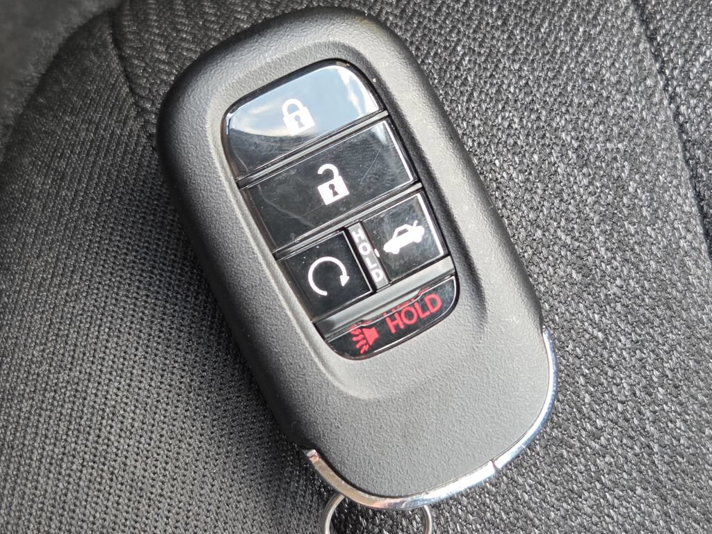 Certified 2025 Honda Accord LX image 32