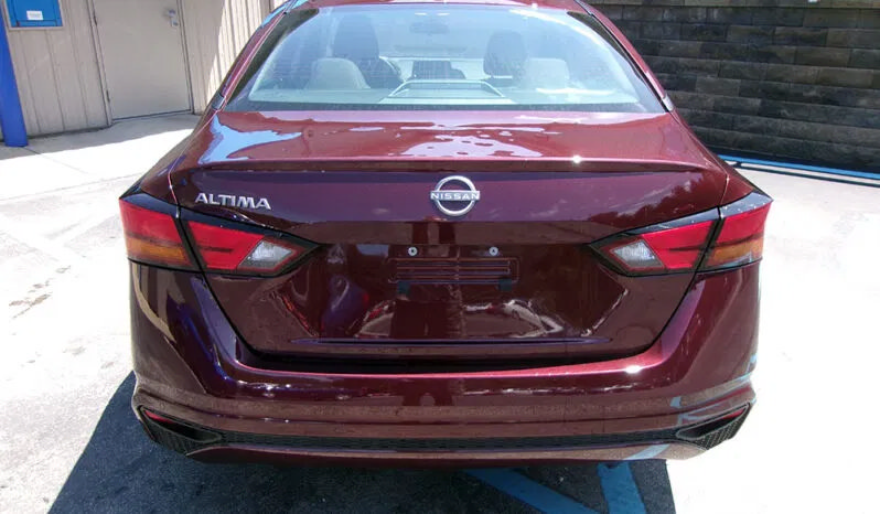 Used 2025 Nissan Altima 2.5 SV FWD image 5