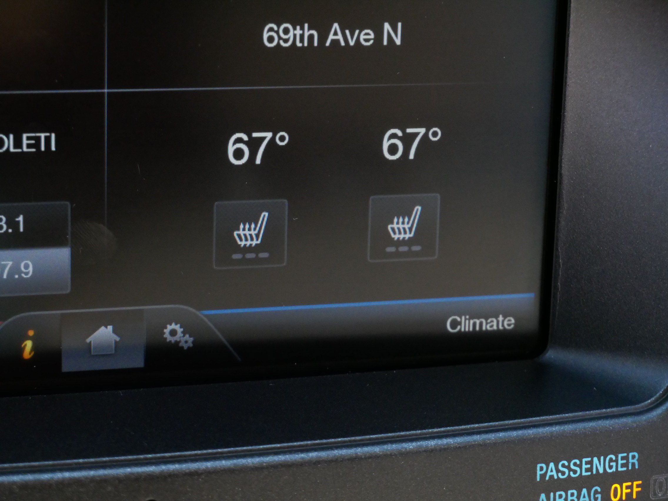 Used 2014 Ford Edge Limited w/ Equipment Group 302A AWD/4WD image 28