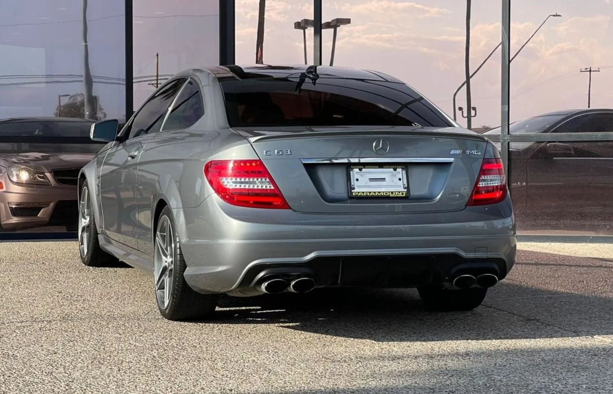 Used 2012 Mercedes-Benz C 63 AMG Coupe w/ Lighting Pkg image 10