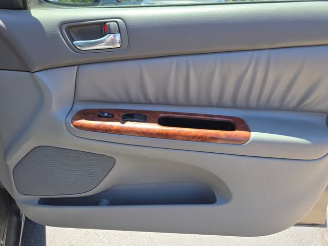 Used 2003 Toyota Camry XLE FWD image 16