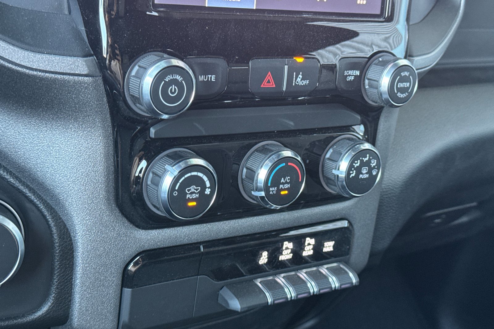 New 2026 RAM 1500 Tradesman image 18