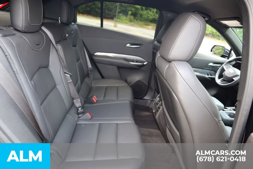 Used 2025 Cadillac XT4 Premium Luxury image 23