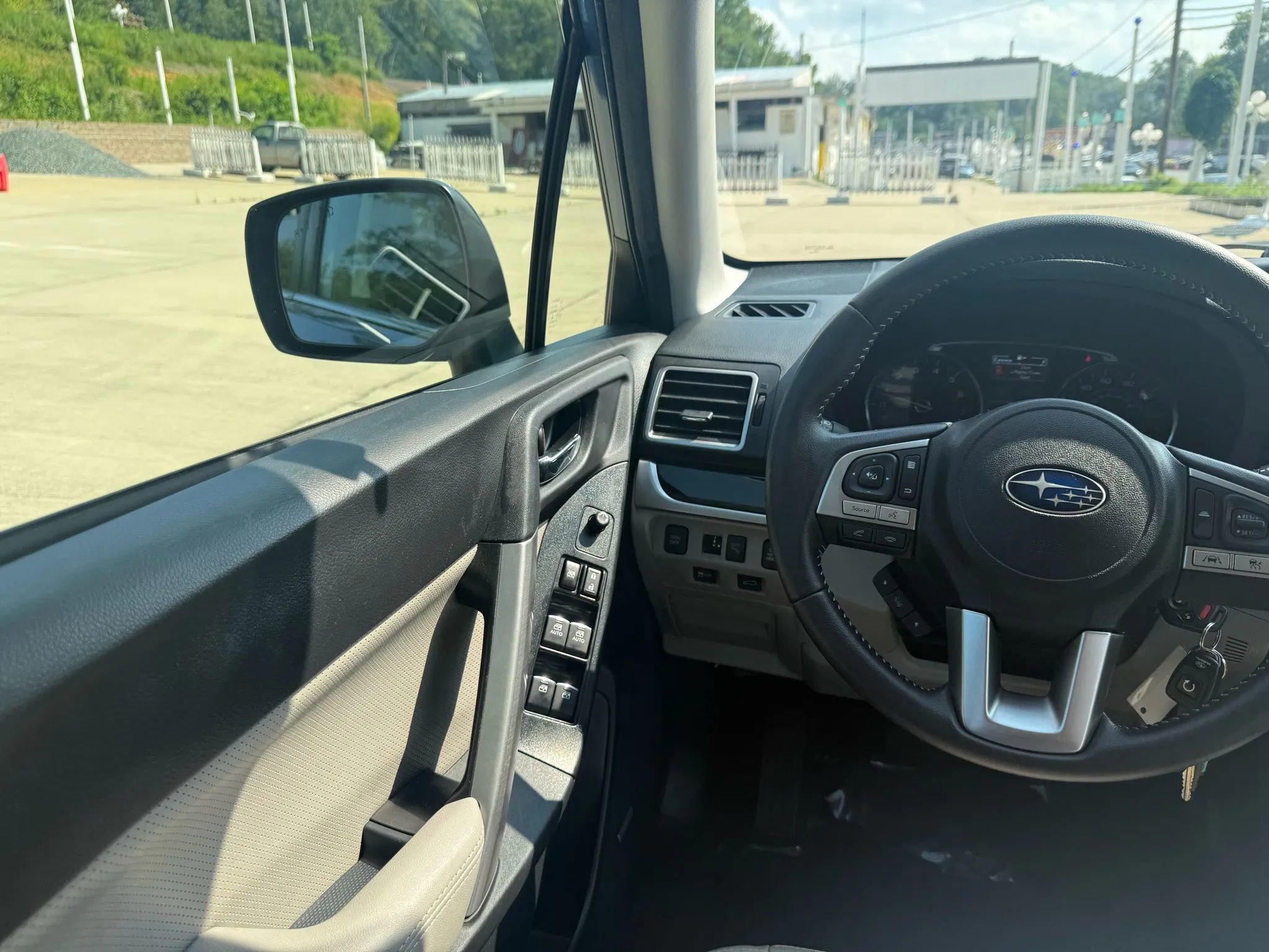 Used 2017 Subaru Forester 2.5i Limited image 30