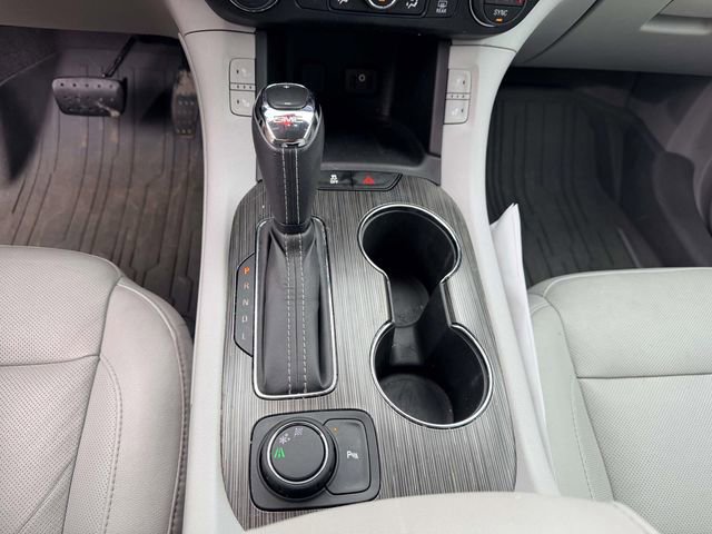 Used 2019 GMC Acadia SLT image 22