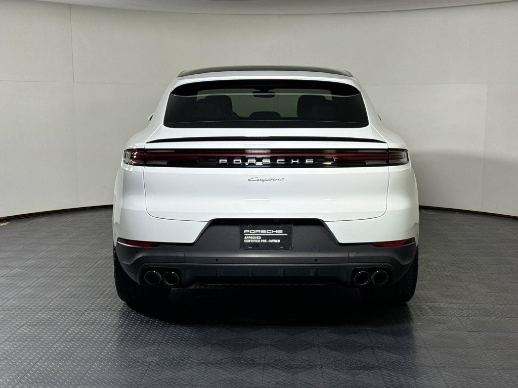 Certified 2024 Porsche Cayenne Coupe AWD/4WD image 6