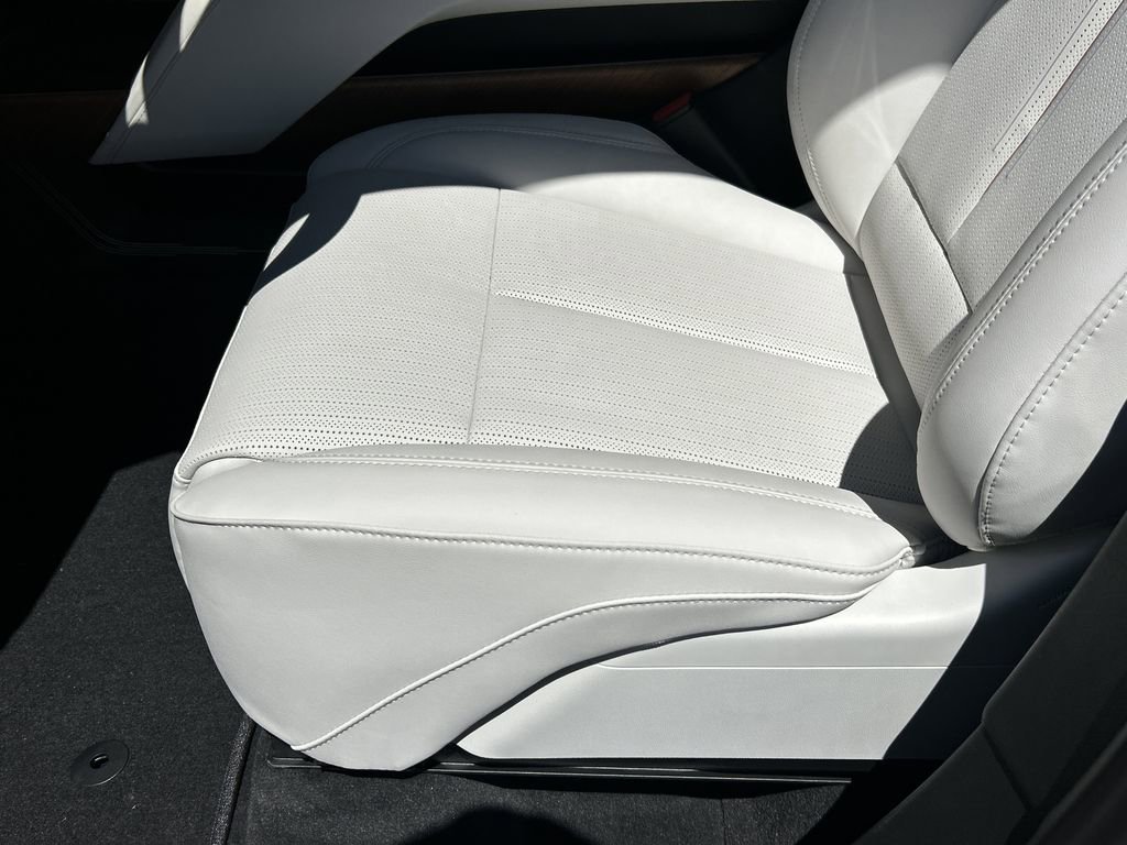 New 2026 Cadillac Vistiq Luxury image 21