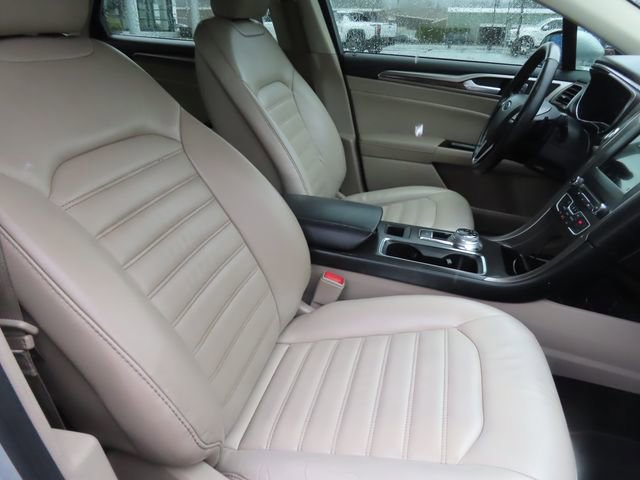 Used 2018 Ford Fusion SE w/ Fusion SE Technology Package image 43
