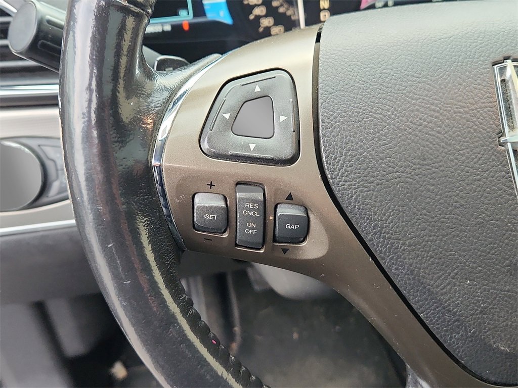 Used 2013 Lincoln MKX AWD image 23