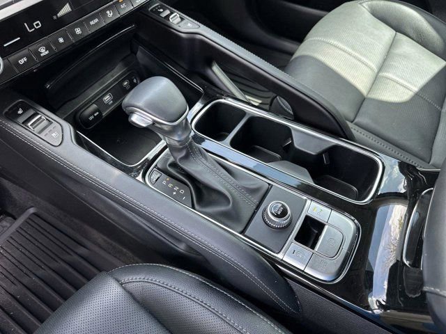 Used 2025 Kia Telluride EX w/ EX Captain's Chair Package FWD image 22