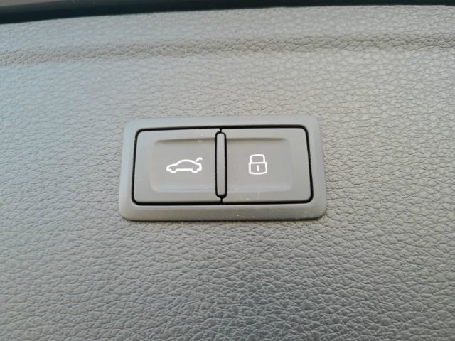 Used 2025 Audi Q5 2.0T Premium image 27