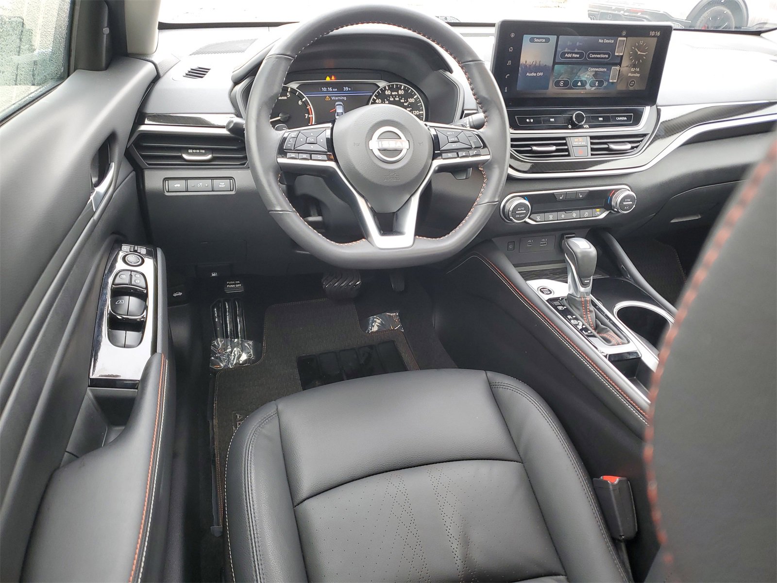 Used 2025 Nissan Altima 2.5 SR w/ SR Premium Package image 11